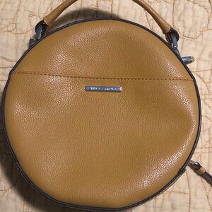 Vince Camuto Dandelion Canteen Chica Circle Cross Body Purse Hat Box Silhouette